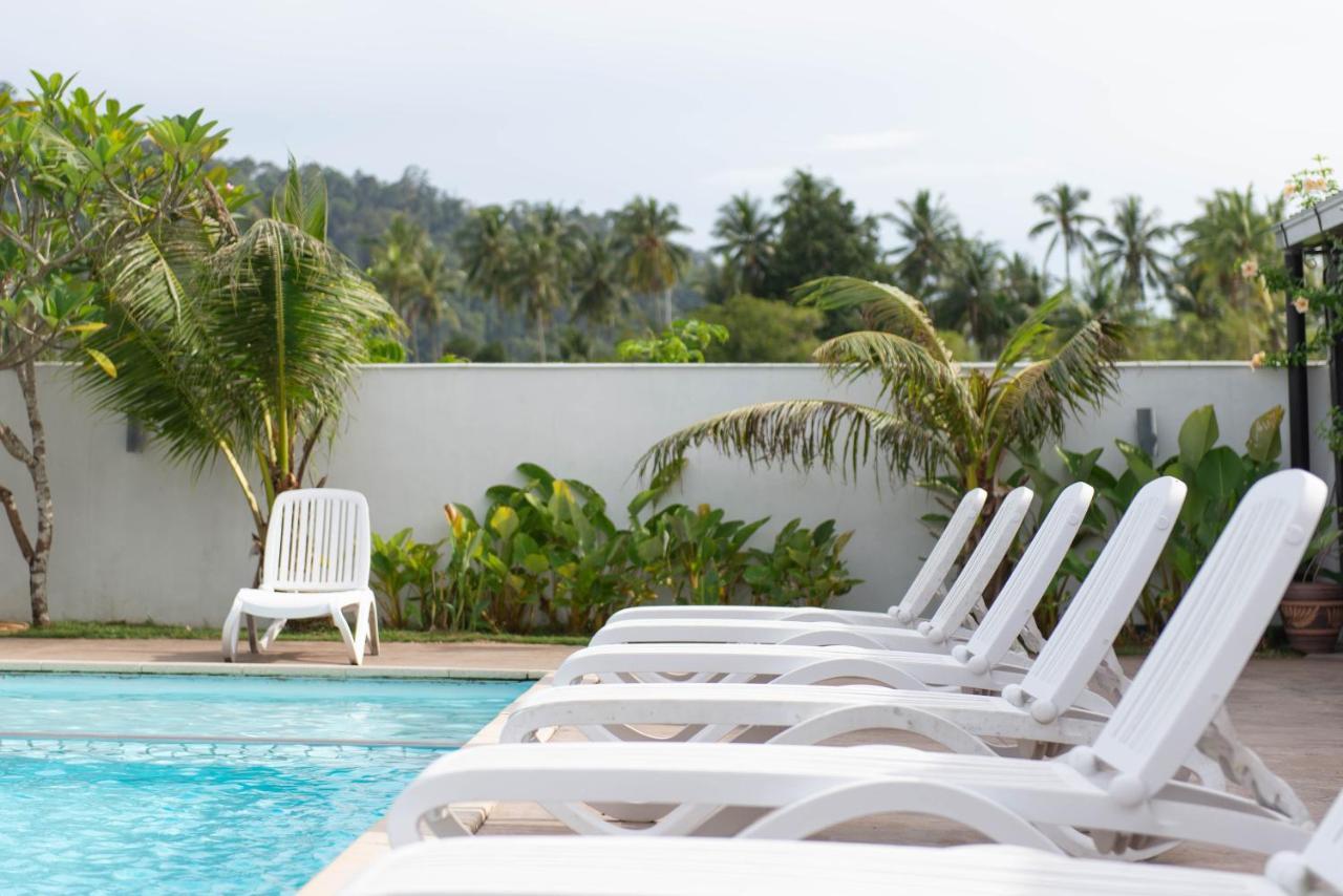 Riverra Inn Langkawi Куах Екстер'єр фото